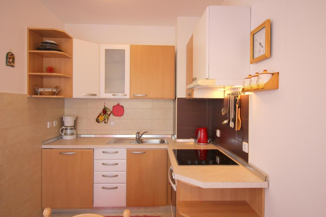 Apartment Vojka In City Center Poreč Exterior foto